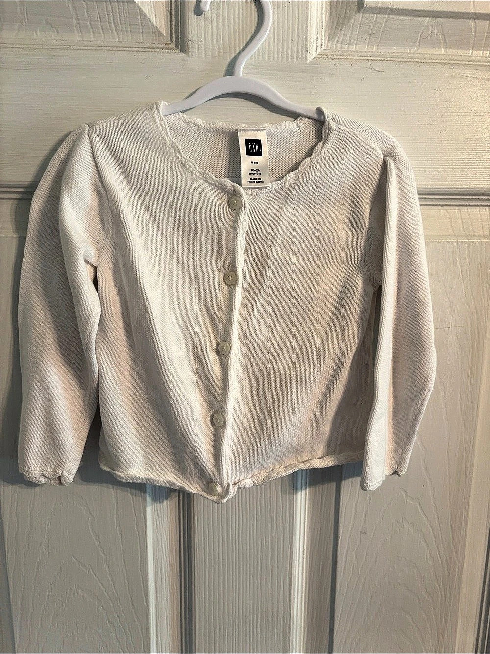 baby GAP Girls White Sweater Size 18-24 Months Like New
